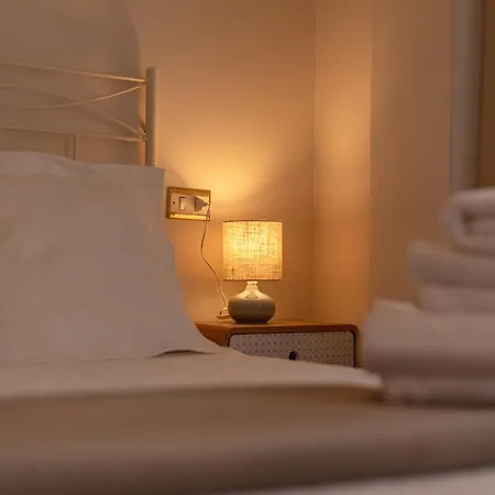 奥卡米诺旅馆 招待所 萨里亚