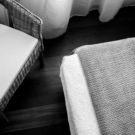 奥卡米诺旅馆 * 萨里亚